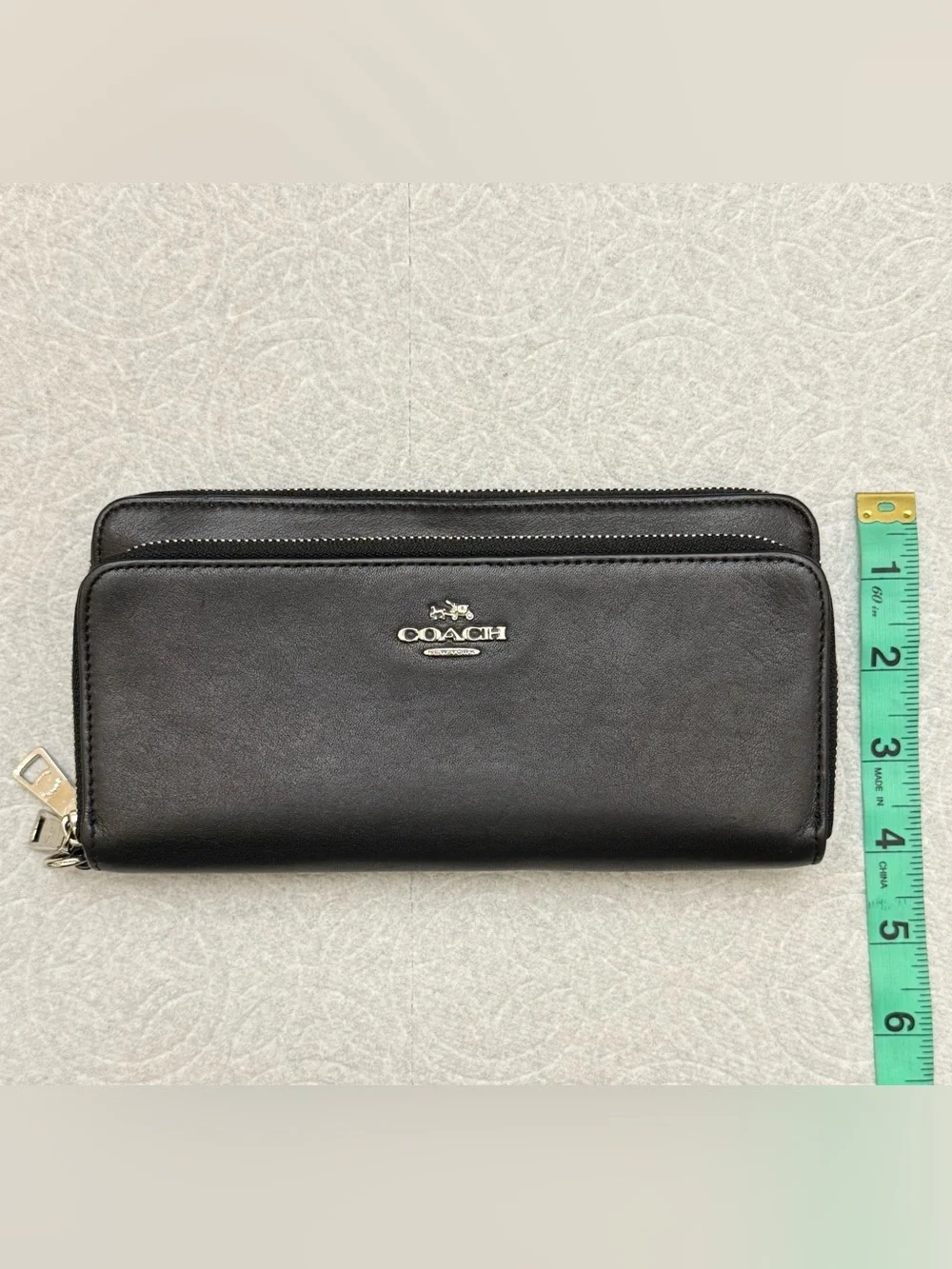 COACH - BLACK SOFT LEATHER LONG DOUBLE ZIP AROUND WALLET